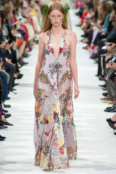 Look 74